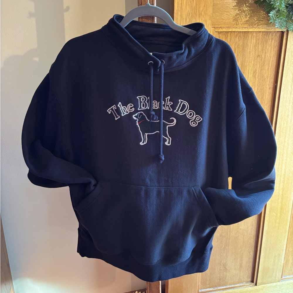 The Black Dog Men’s Appliqué Fisherman Sweatshirt